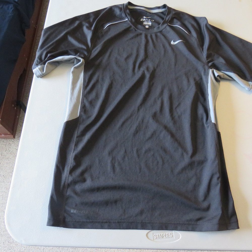 Black Nike Dri Fit Top Size Small